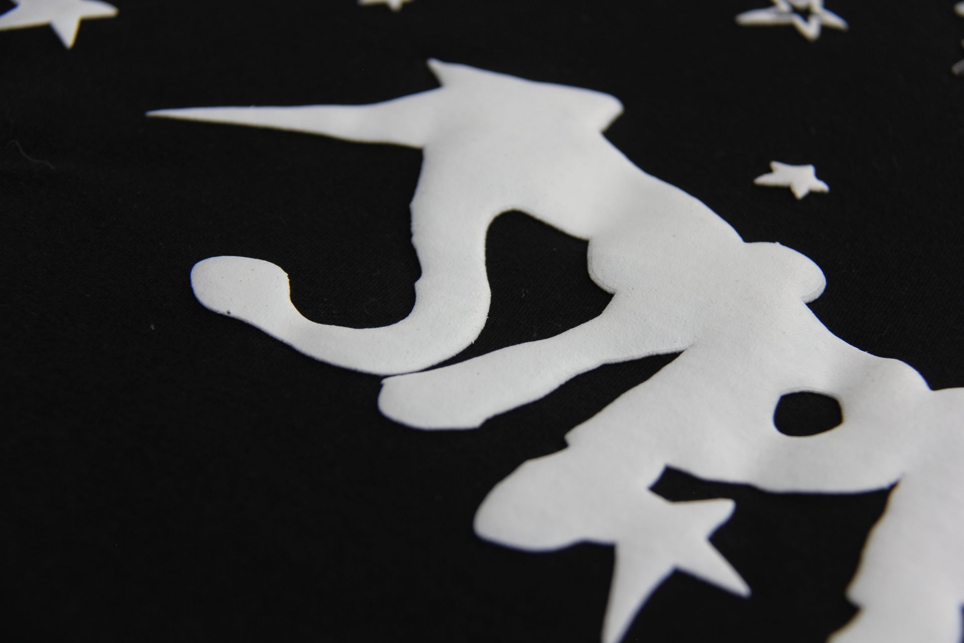 KEEP SIPPIN BLACK T-SHIRT